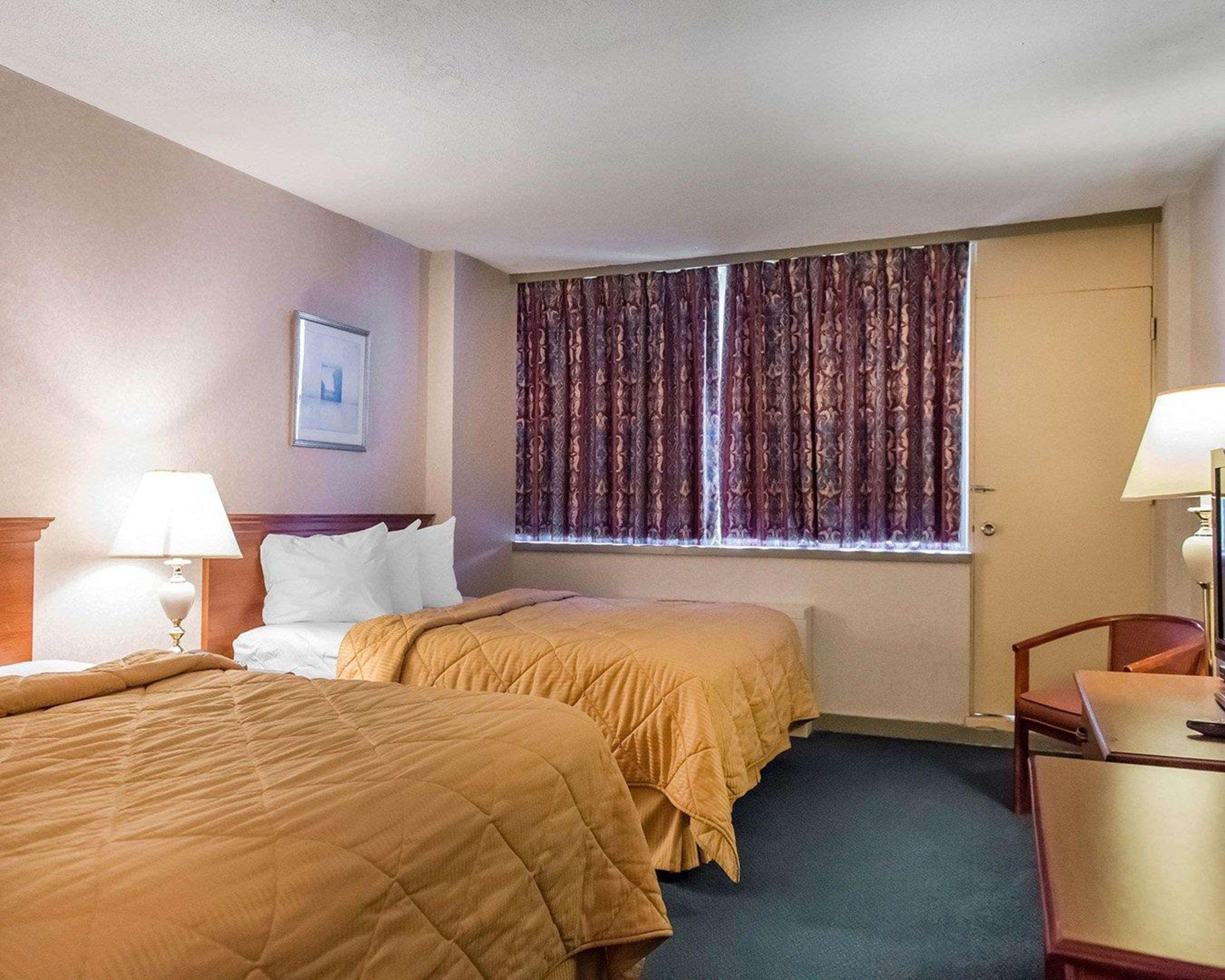 Econo Lodge Смітс-Фолз Екстер'єр фото