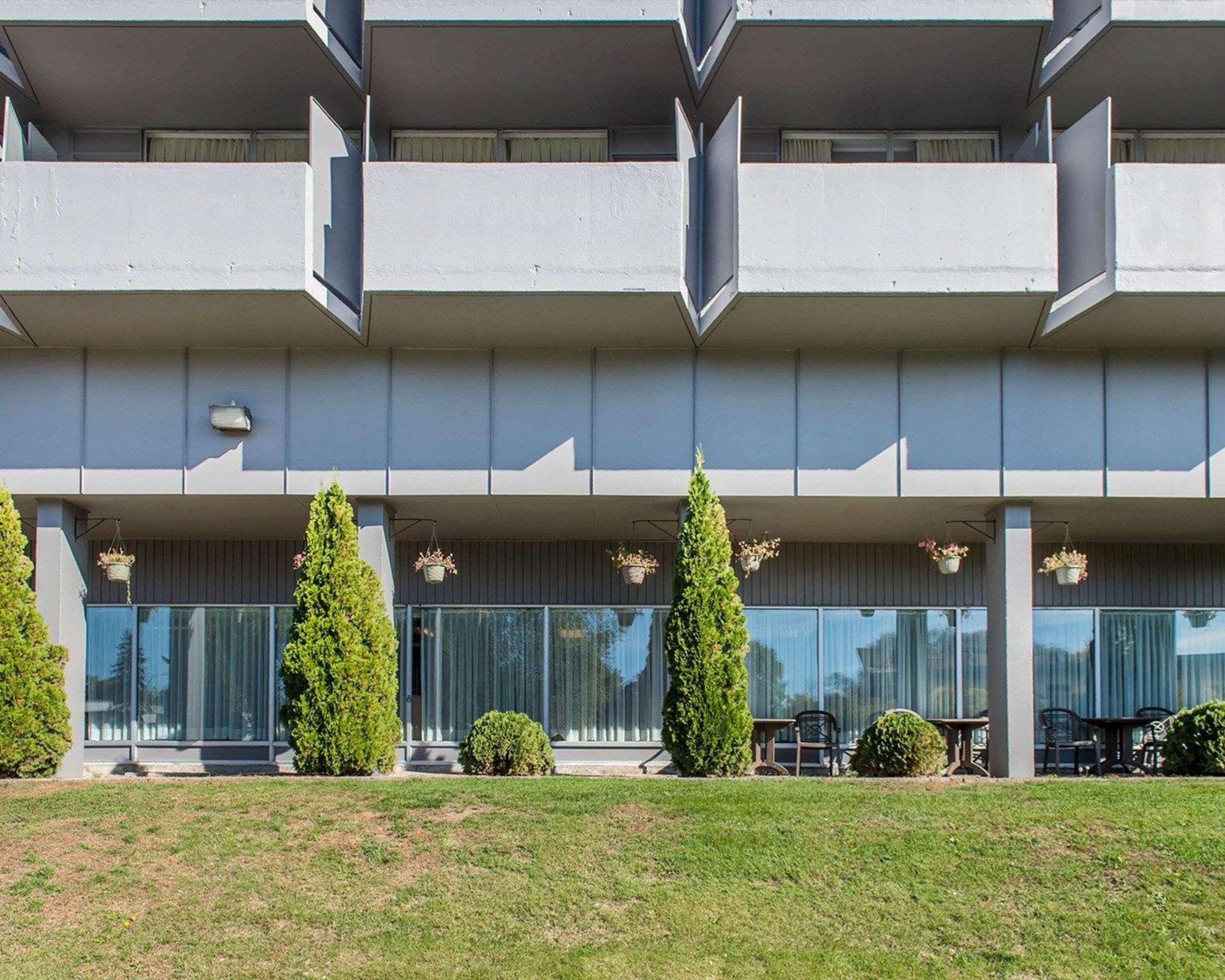 Econo Lodge Смітс-Фолз Екстер'єр фото