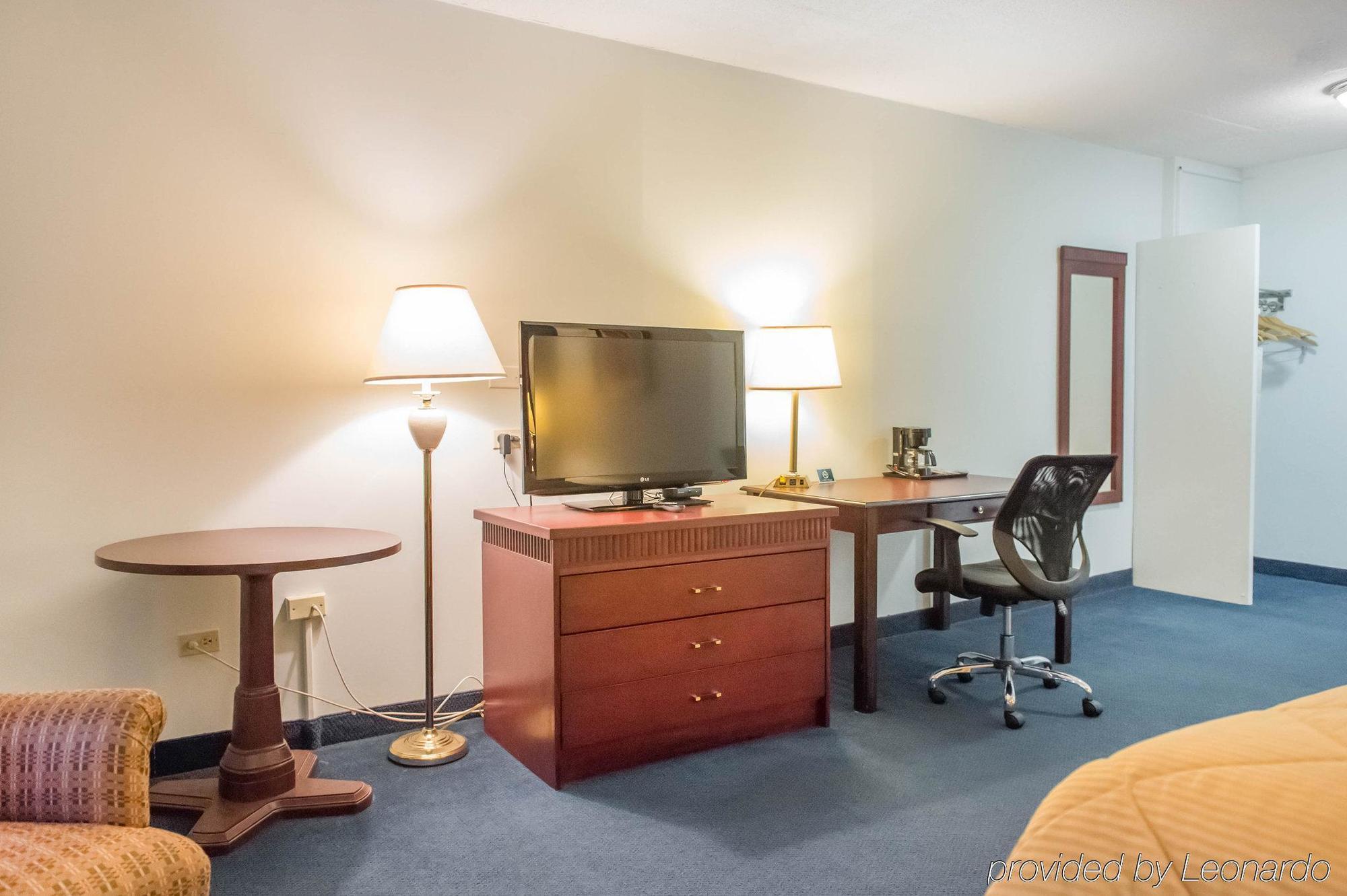 Econo Lodge Смітс-Фолз Екстер'єр фото