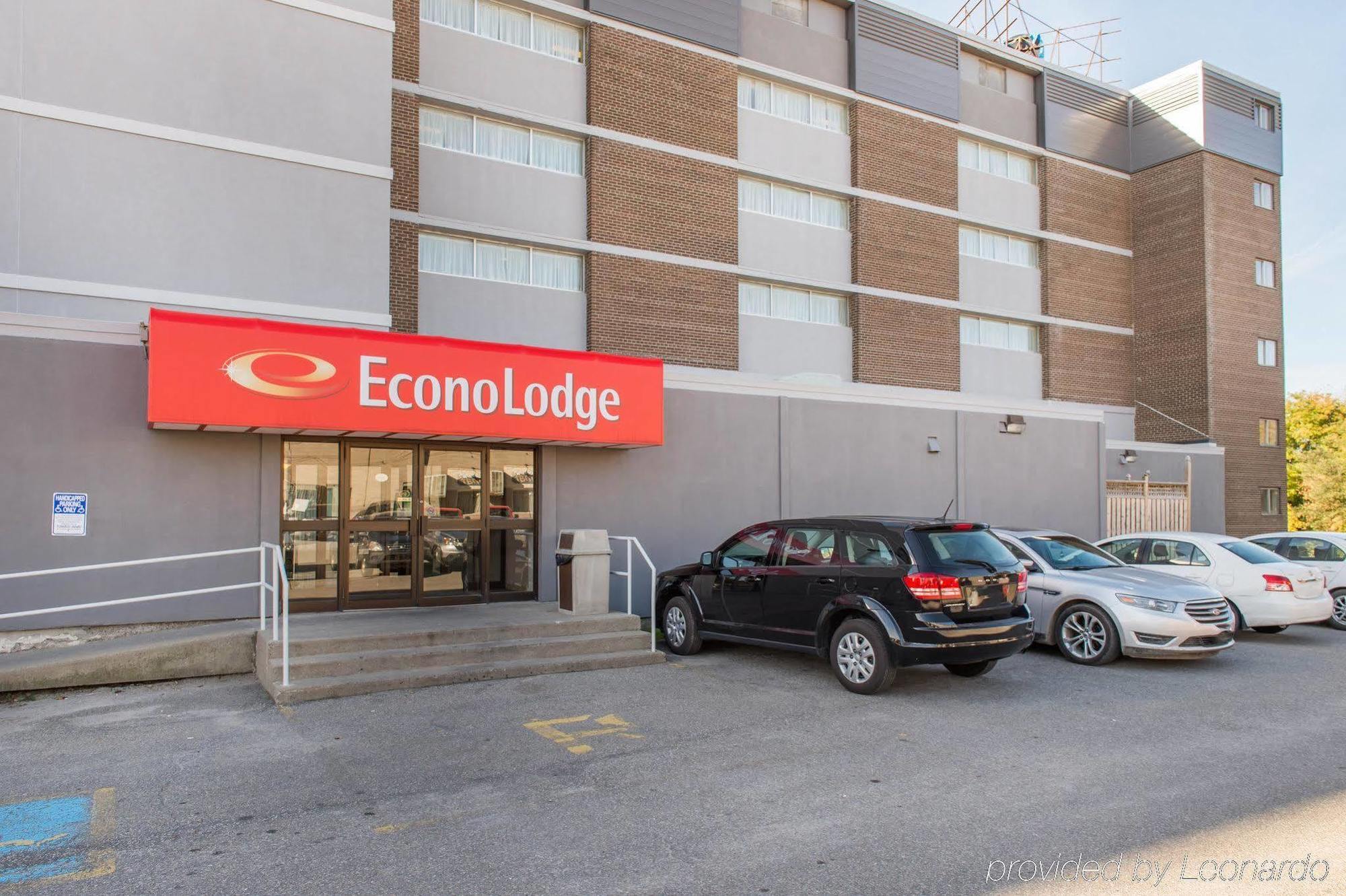 Econo Lodge Смітс-Фолз Екстер'єр фото