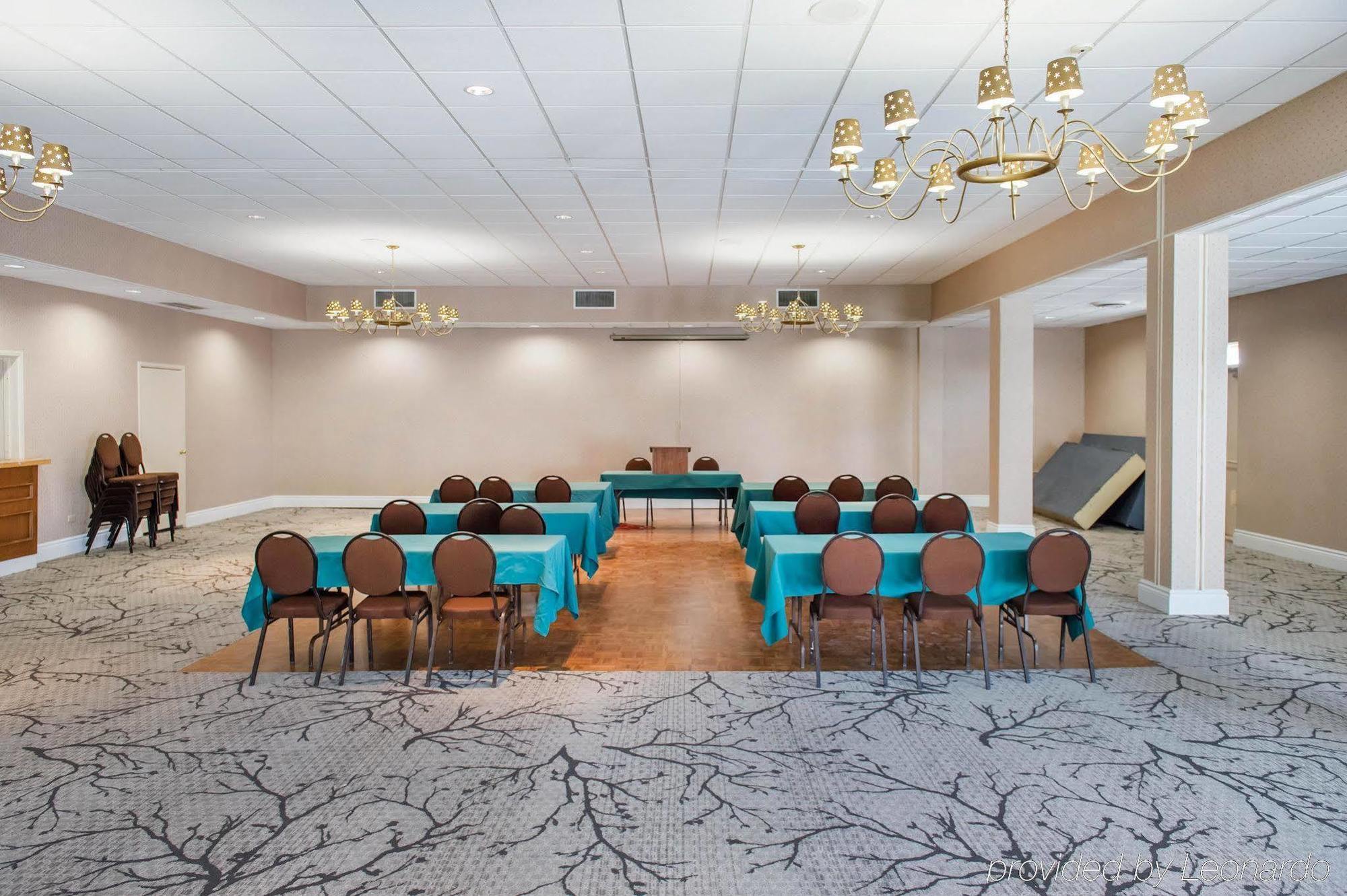 Econo Lodge Смітс-Фолз Екстер'єр фото